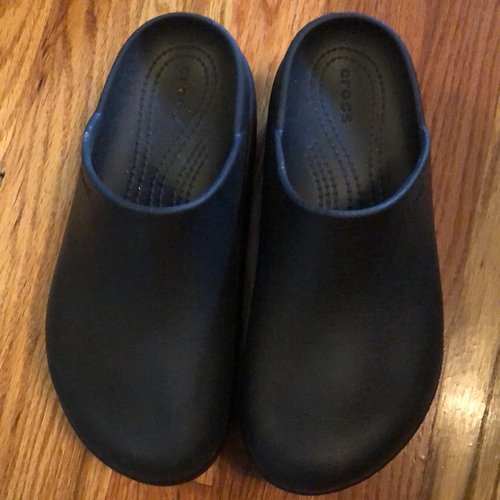 Croc platform clogs